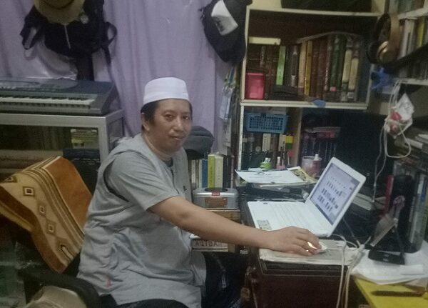 Mengikuti Daurah Online. (foto: ist/*)