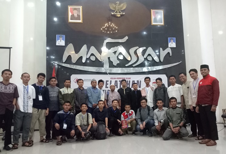Bergaullah dengan Sesama Pencinta Ilmu dan tahu adab. (foto: ist/*)