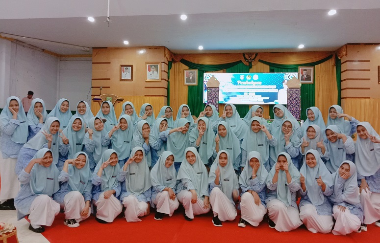 Majelis Sama' wal Ijazah: Matn Tuhfatul Athfal dan Al-Muqaddimah al-Jazariyah Majelis Sama' wal Ijazah: Matn Tuhfatul Athfal dan Al-Muqaddimah al-Jazariyah