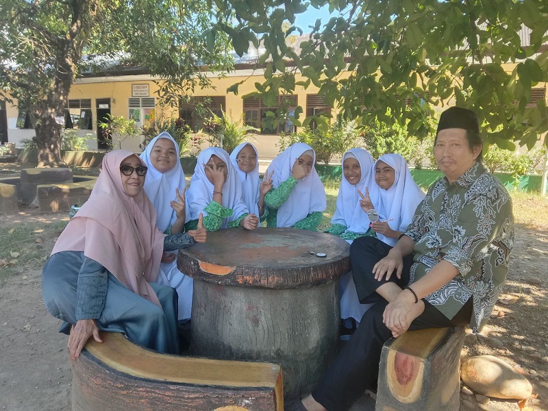 Menulis Serial Nahwu Cinta