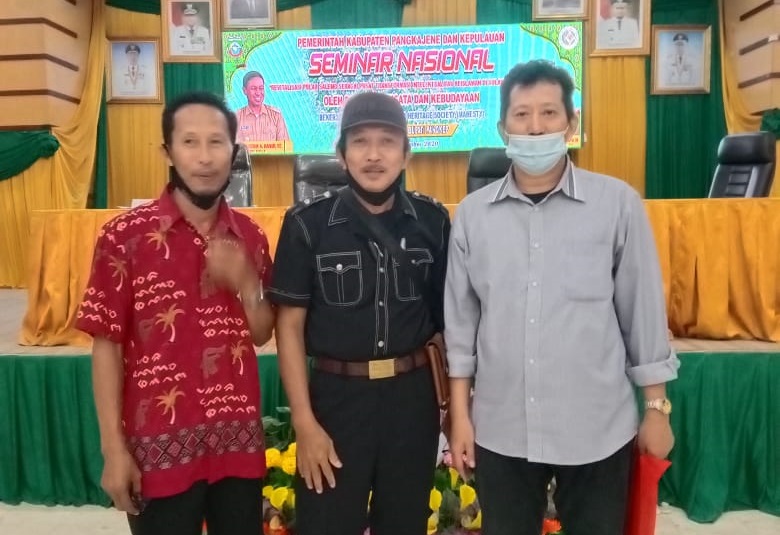 Seminar Nasional "Revitalisasi Pulau Salemo sebagai Pusat Transformasi Intelektualitas Keislaman di Sulsel" Seminar Nasional "Revitalisasi Pulau Salemo sebagai Pusat Transformasi Intelektualitas Keislaman di Sulsel"