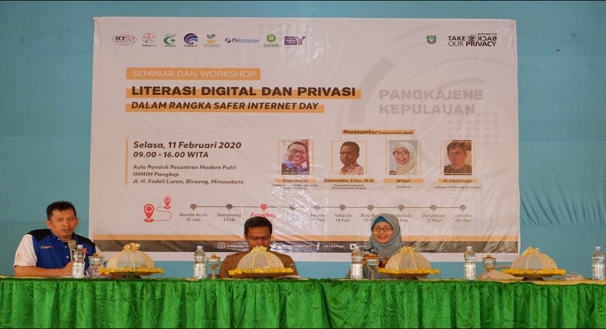 Seminar Literasi Digital dan Privasi Online Seminar Literasi Digital dan Privasi Online