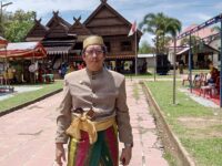 Menghadiri Pengukuhan dan Pelantikan Pengurus Lembaga Adat Kekaraengan Labakkang