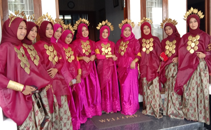 Menjadi Pemateri dalam Tudang Sipulung "Mabbarumpung" Menjadi Pemateri dalam Tudang Sipulung "Mabbarumpung"