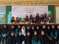 Jauhi Wanita "Mannanah"