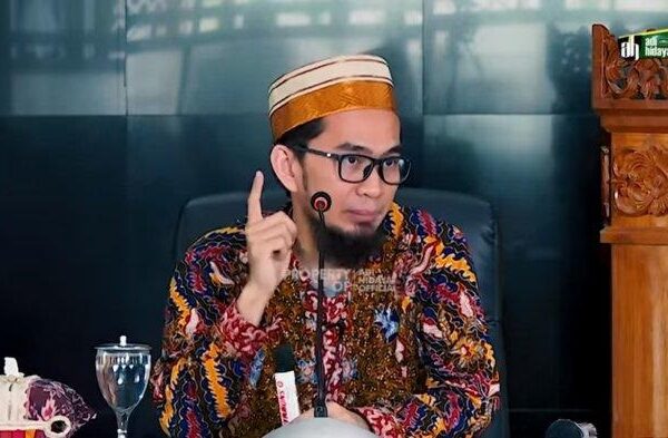 Ustadz Adi Hidayat