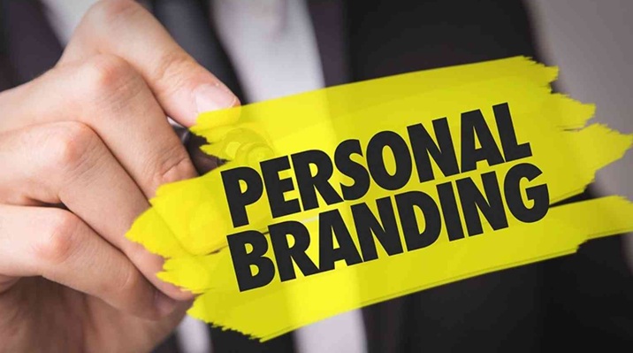 Membangun Personal Branding Akademisi (1) Membangun Personal Branding Akademisi (1)
