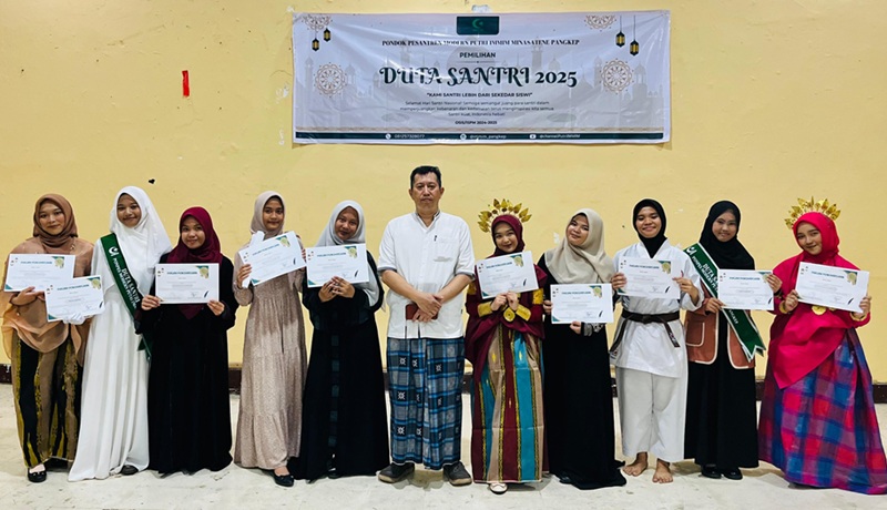 Bahan Diskusi: Objek Pembahasan Filsafat Ilmu (Objek Formal dan Material) Bahan Diskusi: Objek Pembahasan Filsafat Ilmu (Objek Formal dan Material)