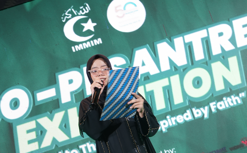 Menulis 2 Puisi Untuk Expo Eco-Pesantren