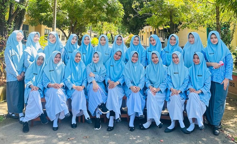 List Kelengkapan Santriwati Baru/Pindahan Masuk Ponpes Modern Putri IMMIM Pangkep List Kelengkapan Santriwati Baru/Pindahan Masuk Ponpes Modern Putri IMMIM Pangkep