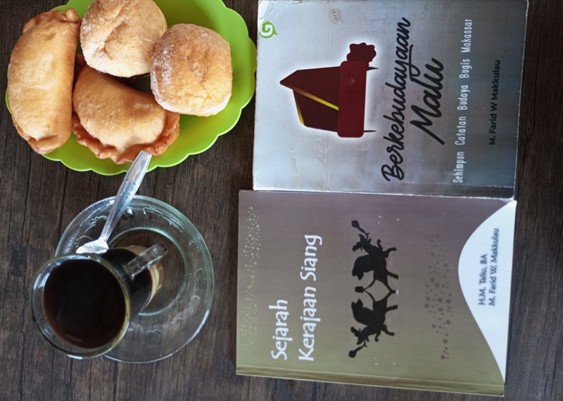 Secangkir Kopi di Tengah Ribuan Kata