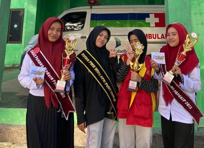 Putri IMMIM terbaik di Ajang Forpis PMR Pangkep. (foto: ist/*)